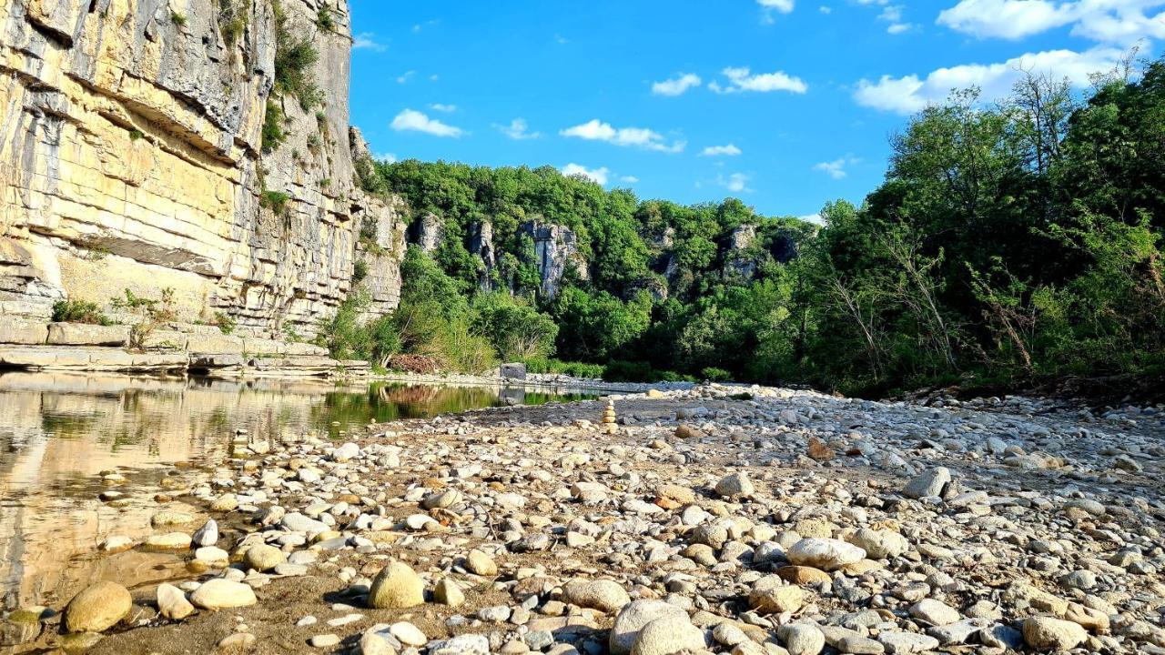 Lou Mouli Di Baou Bed and Breakfast Labeaume Εξωτερικό φωτογραφία