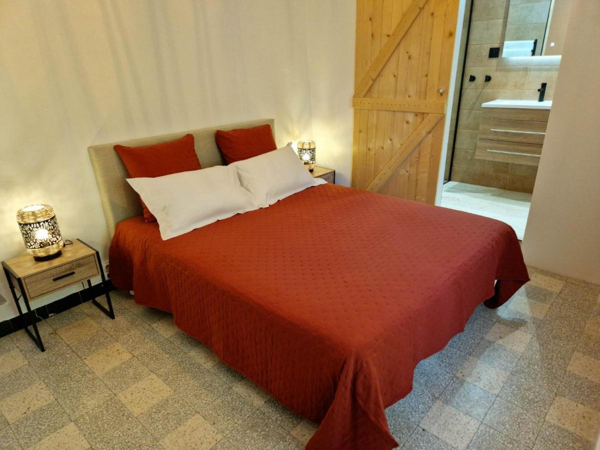 Lou Mouli Di Baou Bed and Breakfast Labeaume Εξωτερικό φωτογραφία